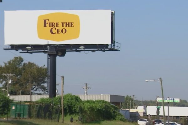Billboard sparks feud between Steak N’ Shake and Cracker Barrel