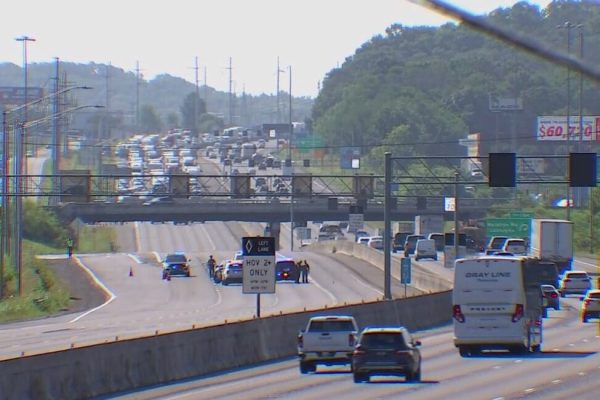 Deadly crash closes part of I-24 near county line